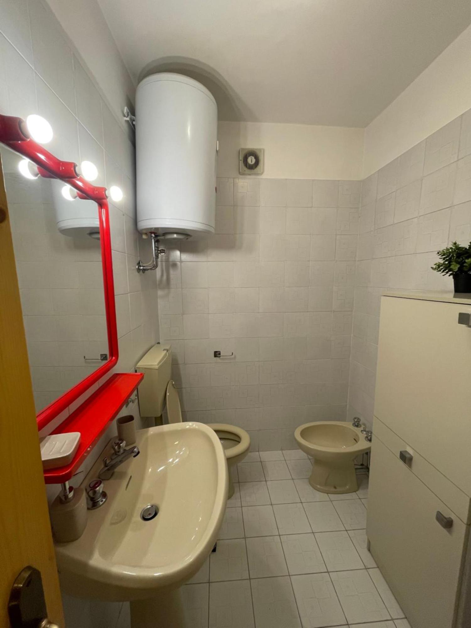 Berto'S House Apartment Montoso Luaran gambar